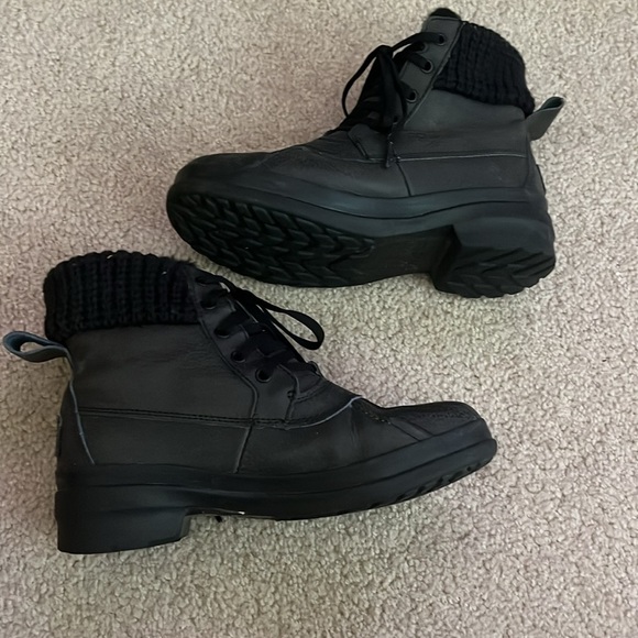 “Koolaburra By Uggs-  Rain/ Winter Boots size 6” - Picture 6 of 7